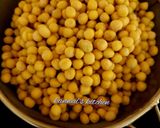 A picture of step 1 of Manipuri mangal ootti curry.