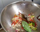 Foto langkah ke 2 dari resep Cah daging pakchoy.