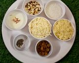 A picture of step 1 of Paneer Halwa.