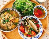 Hình bước làm 2 của món Cá đối kho lạt với cà chua