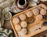 A picture of step 7 of Ma’amoul (Date filled cookies).