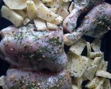 Foto del paso 2 de la receta: Pollo al horno con papas condimentadas