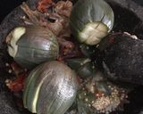 Foto langkah ke 3 dari resep Sambal terong lalap.
