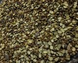 A picture of step 1 of Chilke wali Urad Dal.