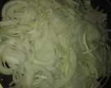 Foto del paso 1 de la receta: Tarta de cebolla y quesos