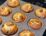 รูปขั้นตอนการทำที่ 6 ของ มัฟฟินกล้วยหอม ช็อคโกแลตชิพ Banana Chocolate Chip Muffins