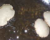 A picture of step 5 of Sooji golgappa pani puri.