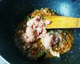 A picture of step 5 of Keema and peas aloo dum.