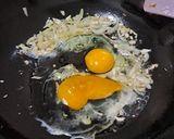 Foto langkah ke 2 dari resep Orak arik telor sayur.