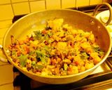A picture of step 4 of Vegetable Bonda  (deep fried veggetable balls).
