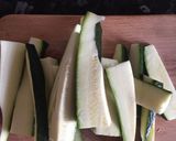 A picture of step 1 of Courgette chips.
