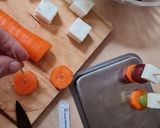 Foto del paso 2 de la receta: Pinchitos de queso de cabra tipo Feta con uvas y zanahoria 🍇🧀🥕 "Uvas y queso saben a beso" 🍇 🧀 = 😘