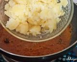 A picture of step 4 of Without Onion & Garlic Tasty Potato Curry.