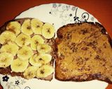 A picture of step 4 of Choco-Banana Peanut butter Sandwich.