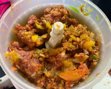 Foto del paso 2 de la receta: Rollo de carne picada rellena en salsa
