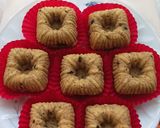 Foto langkah ke 6 dari resep Banana Cake Kukus.