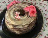 Foto del paso 12 de la receta: Tarta rellena de crema de almendras y cobertura de chocolates