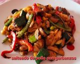 Foto del paso 9 de la receta: Salteado de pollo con garbanzos y hortalizas al curry