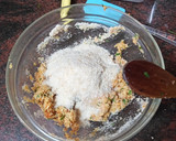 Foto del paso 3 de la receta: Albóndigas de pollo, zanahoria cocida y pan rallado