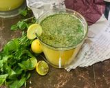 A picture of step 3 of Pineapple Mint Tang.