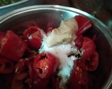 A picture of step 2 of Mirchi ki chutney.
