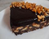 A picture of step 5 of No bake chocolate cake.