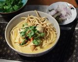 Foto langkah ke 6 dari resep Khao Soi (Mie Kuah Santan ala Thai) カオソーイ（ココナッツクリームカレーヌードル.