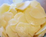 Foto del passaggio 2 della ricetta Sformato di patate, carciofi e stracciatella
