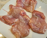 Foto del paso 2 de la receta: Contramuslos de pollo en salsa de berenjena, calabaza y curry