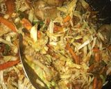 A picture of step 1 of Chicken cabbage sauce.