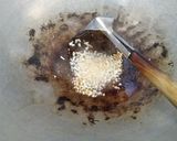 Foto langkah ke 3 dari resep Kentang Kecap Daging Giling.
