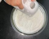 A picture of step 5 of Rose Mango Cake.