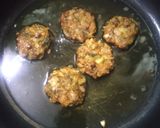चना बेसन टिकडी(chane besan tikdi recipe in hindi) रेसिपी चरण 5 फोटो