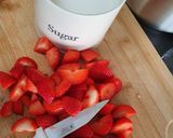 A picture of step 1 of Easy homemade jam !.