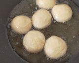 Foto langkah ke 5 dari resep Donut Balls Tanpa Ulen (Soft Dough).