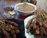 Foto langkah ke 4 dari resep 95. Sate Manis Ayam dan Jamur Berempah.