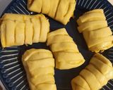 A picture of step 7 of Chicken filled bread.