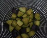 Foto langkah ke 1 dari resep Beberuk Kacang & Terong Ungu.