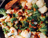 Foto del paso 4 de la receta: Salteado de brocoli y coliflor