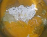 Foto langkah ke 3 dari resep Bolu kelapa parut.