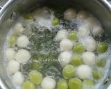 Foto langkah ke 4 dari resep Onde onde...lembutt kenyal pake kentang.