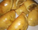 A picture of step 12 of Stove top baked meat pie.