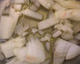 Foto del paso 1 de la receta: Contramuslos de pollo con salsa de queso añejo de oveja