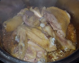 Foto del paso 2 de la receta: Seco de pollo solo con cebolla