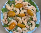 Hình bước làm 4 của món Salad bơ tôm