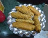 A picture of step 3 of Shahi Gatte.