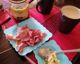 A picture of step 1 of Bacon and eggs.