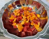 Une image de l'étape 9 de Salade multicolore à la pastèque et melon d'Espagne.