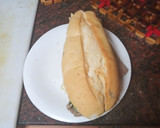 Foto del paso 4 de la receta: Bocadillo de bistec a la plancha con ensalada, aguacate y alioli