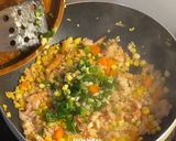 Foto langkah ke 4 dari resep Shrimp Egg Drop Soup.